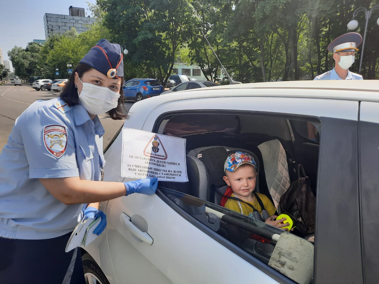 В Подмосковье сотрудники Госавтоинспекции призывают автолюбителей не  оставлять детей и животных в салоне автомобиля без присмотра - STOP-газета  - Информационный портал Для водителей и пешеходов